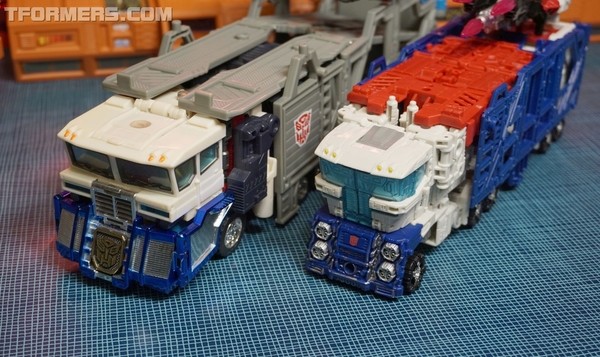 Review Siege Ultra Magnus Leader War For Cybetrtron  (88 of 93)